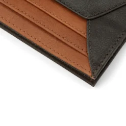 Ciemnobrązowo-kasztanowe skórzane etui na karty RFID Loren