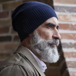 Ciemnogranatowa wiosenna czapka beanie Konrad Kite