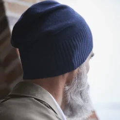 Ciemnogranatowa wiosenna czapka beanie Konrad Kite