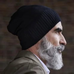 Czarna wiosenna czapka beanie Konrad Kite