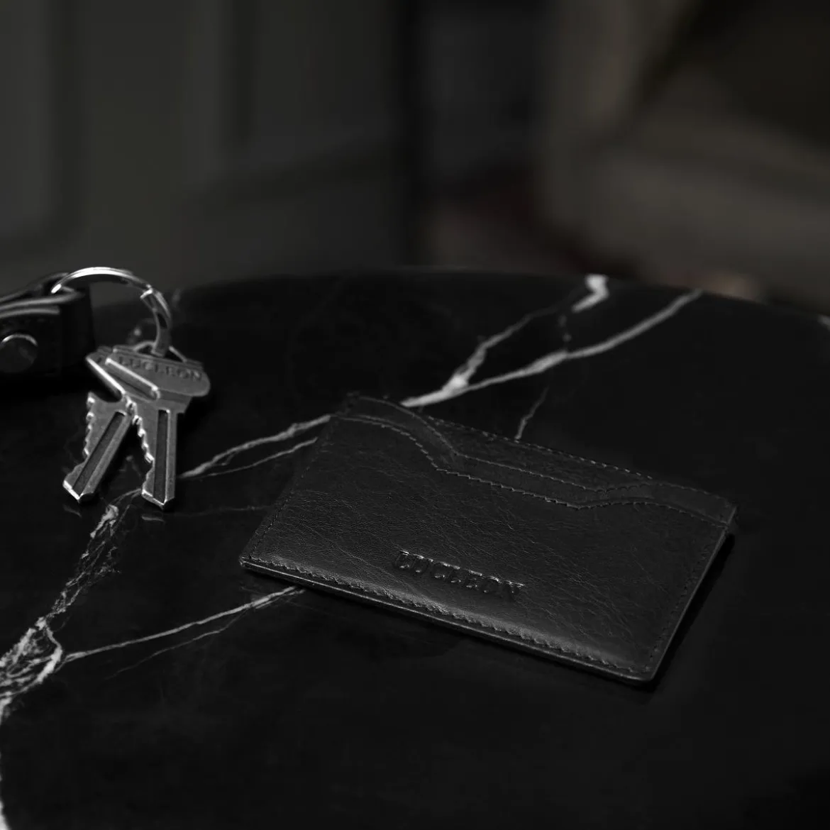 Czarne etui na karty RFID Bruce