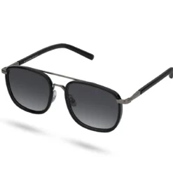 Czarne okulary przeciwsłoneczne z polaryzacją i podwójnym mostkiem