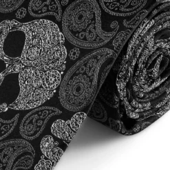 Czarno-szary jedwabny krawat z czaszkami we wzór paisley | 8 cm