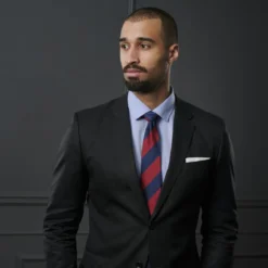 Czerwono-ciemnogranatowy krawat jedwabny w paski 8 cm