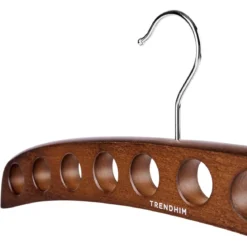 Drewniany wieszak na poszetki