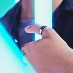 Ferrum | 6 mm polerowany czarny pierścionek z podwyższonym profilem ze stali nierdzewnej