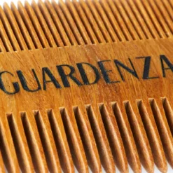 Grzebień do brody z drewna sandałowego