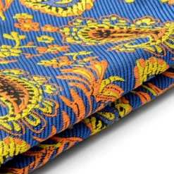 Jedwabna poszetka w pomarańczowy wzór paisley