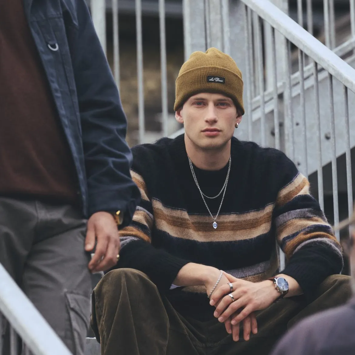 Les Deux | Jasnobrązowa czapka beanie Wayne z logo