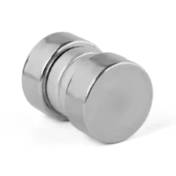 Magnetyczny kolczyk z przezroczystym kryształem 8 mm