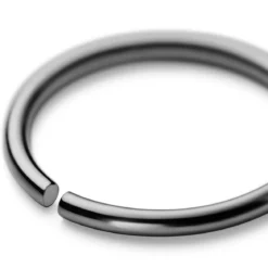 8 mm gładki srebrzysty piercing kółko z tytanu