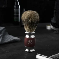 Nowoczesny pędzel do golenia Pure Badger o wyglądzie drzewa różanego