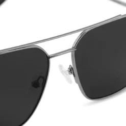 Occasus | Czarne kwadratowe polaryzacyjne okulary przeciwsłoneczne aviator