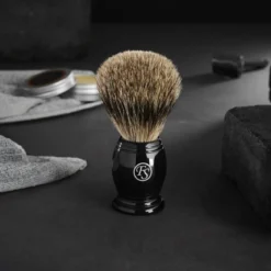 Pędzel do golenia Pure Badger z czarnego rogu