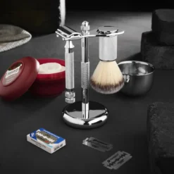 Pędzel do golenia z aluminiową rączką