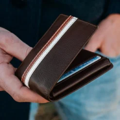 Skórzany brązowy portfel RFID Larry