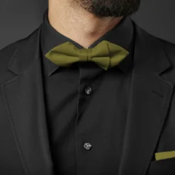 Spiczasta muszka w kolorze zielonego liścia z zapięciem Basic