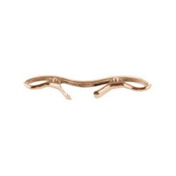 Spinka do kołnierzyka z motywem klamry w kolorze różowego złota