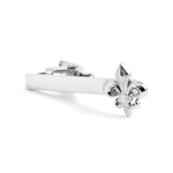 Srebrzysty klips do krawata fleur-de-lis