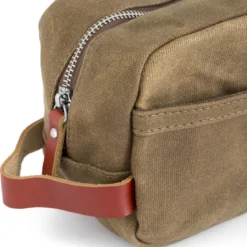 Torba na przybory toaletowe w kolorze khaki z woskowanego płótna