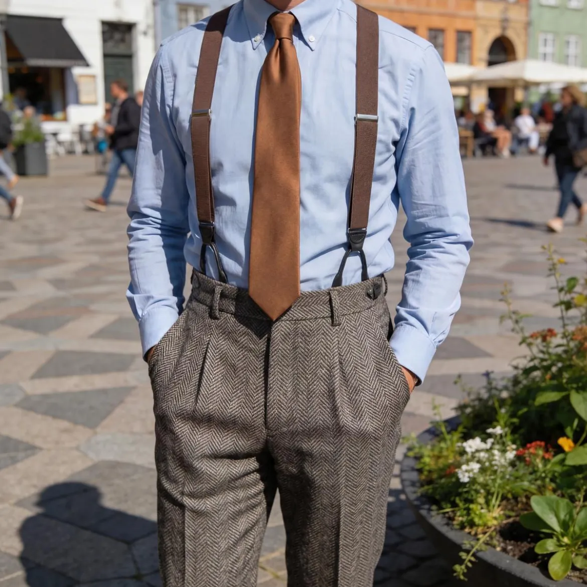 Vexel | Szerokie ciemnobrązowe szelki w stylu X na guziki
