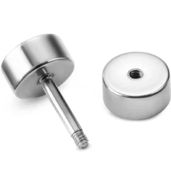 Wkręt w srebrym kolorze 6 mm